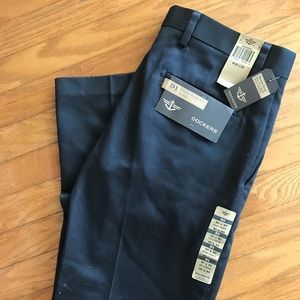 NWT D1 Slim fit black Dockers size 30x30